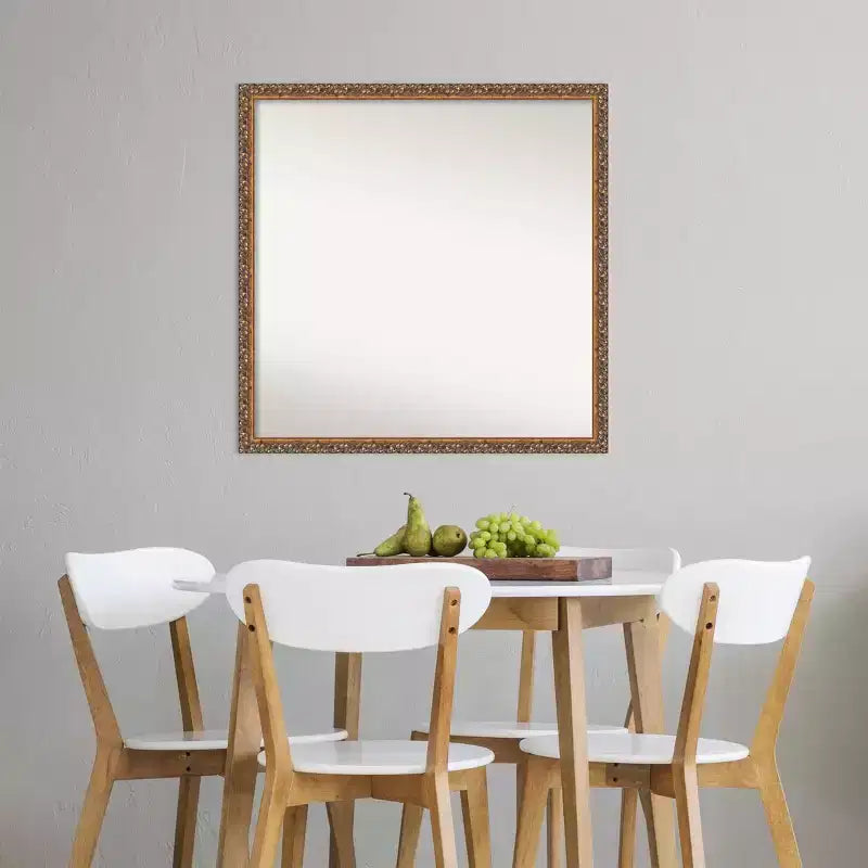 Espejo de pared de madera de bronce antiguo de 28" x 28" sin bisel